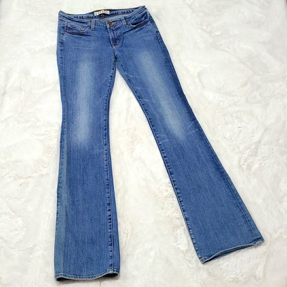 J Brand light wash jeans size 28 - Picture 1 of 6